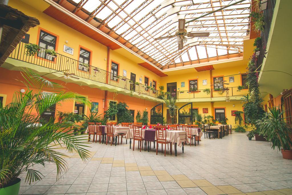 Penzion Grand Košice Esterno foto