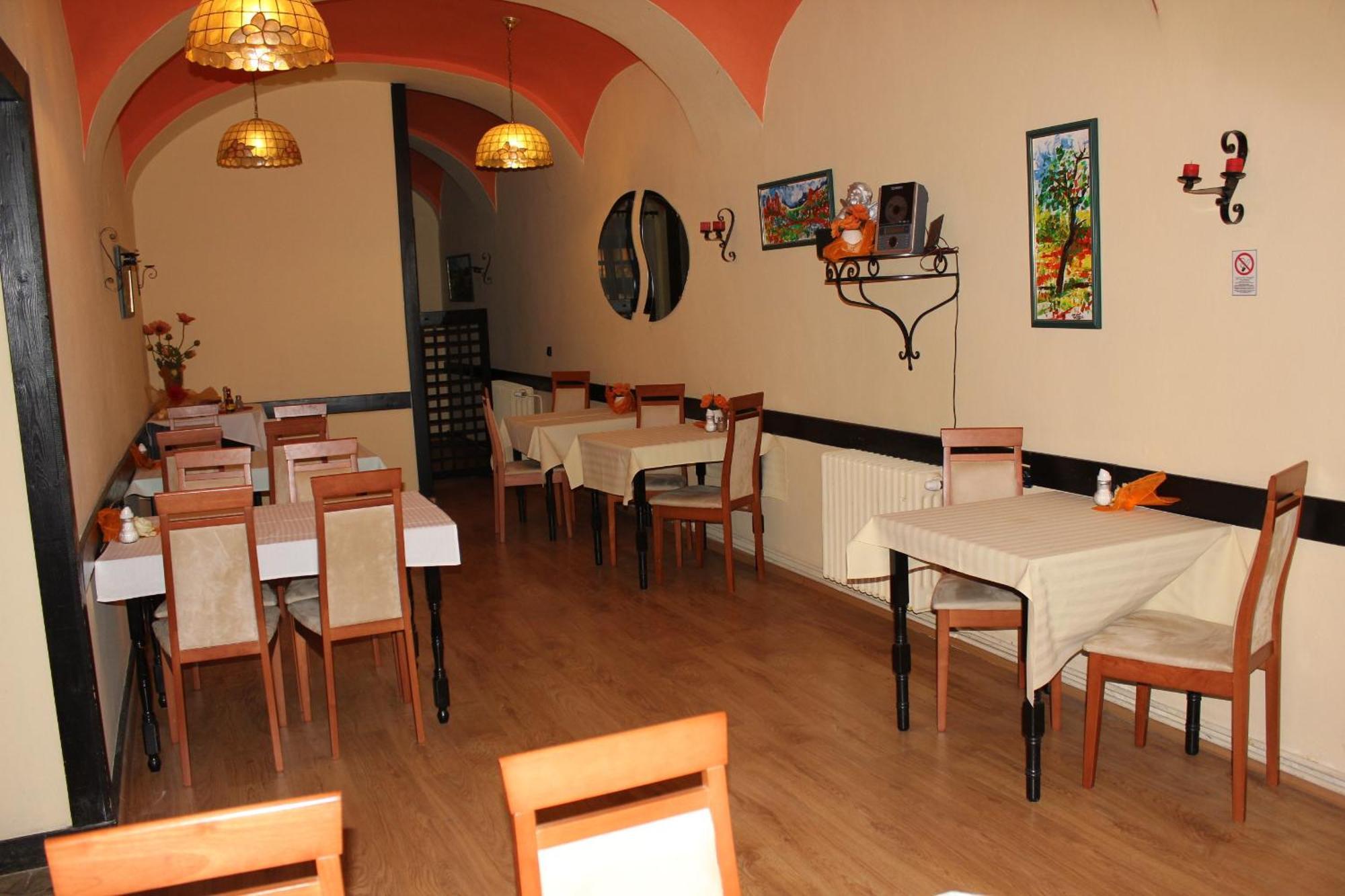 Penzion Grand Košice Esterno foto